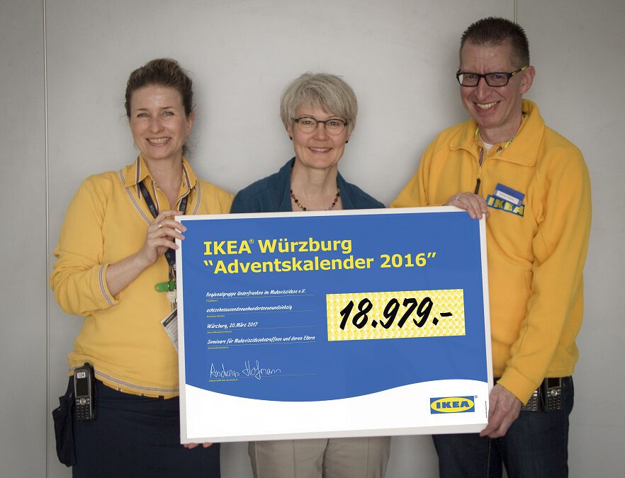 Spendenübergabe durch IKEA