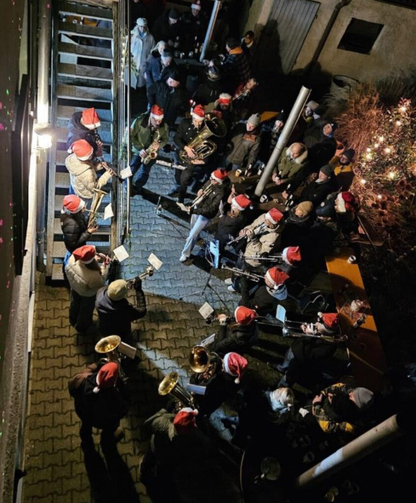 Weihnachtliche Spende der Blaskapelle Eisingen